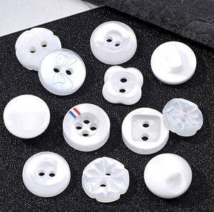 10 ミリメートル 11 ミリメートル 11.5 ミリメートル高品質パール効果白プラスチック樹脂シャツボタン