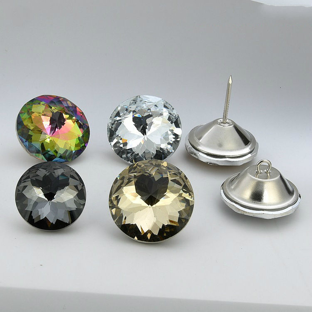Venda por atacado de bot&otilde;es de cristal de strass com decora&ccedil;&atilde;o de diamante para sof&aacute; transparente