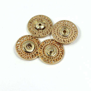 Bottone con chiusura a scatto cavo da cucire in 2 parti in lega di zinco color oro da 22 mm