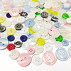 Boutons en r&eacute;sine effet perle en plastique de couleur de logo personnalis&eacute; pour chemise