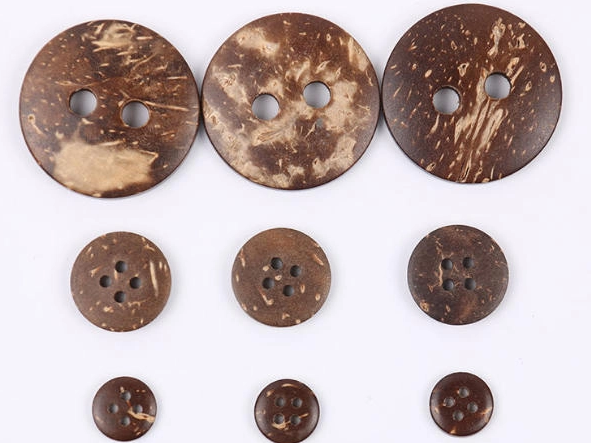 Options de personnalisation et applications pour les boutons en noix de coco