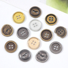 Bot&oacute;n de metal de aleaci&oacute;n de zinc con 2 orificios y 4 orificios de 15 mm en stock de f&aacute;brica para camisa, chaqueta, su&eacute;ter